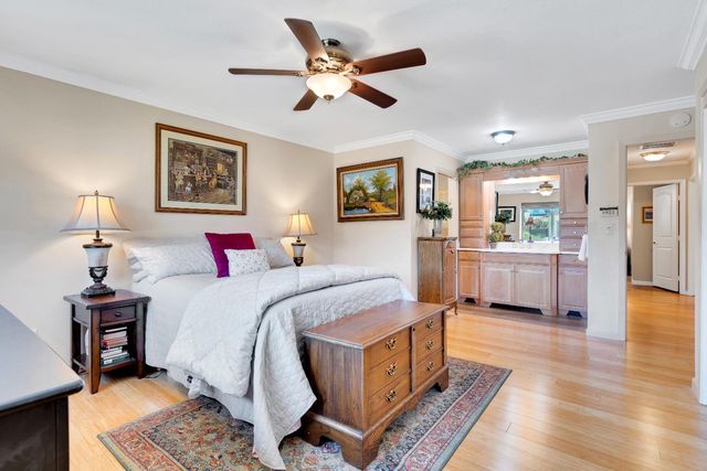 8117 Shangrila Dr, Fair Oaks, CA 95628