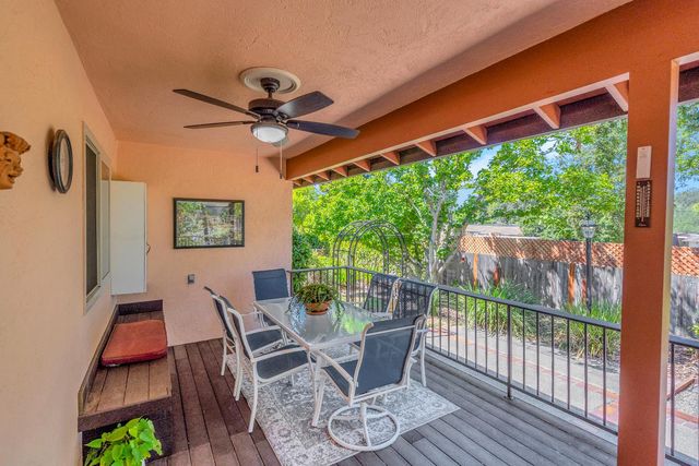 8117 Shangrila Dr, Fair Oaks, CA 95628
