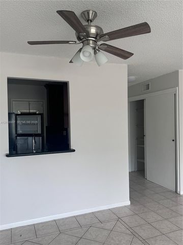 410 SE 2nd Avenue 21, Deerfield Beach, FL 33441
