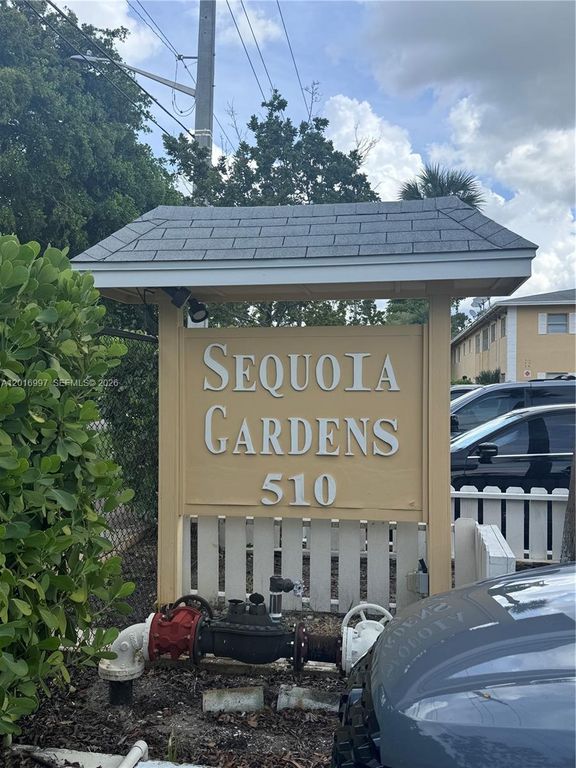 410 SE 2nd Avenue 21, Deerfield Beach, FL 33441