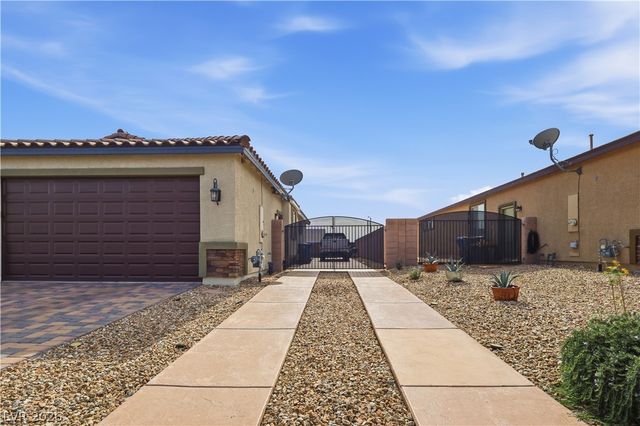 2061 Hunt Woods Court, Laughlin, NV 89029