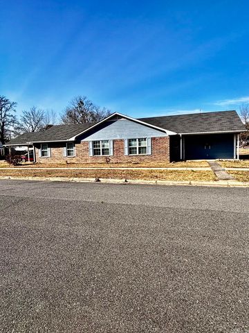 801 Hickory, Mena, AR 71953