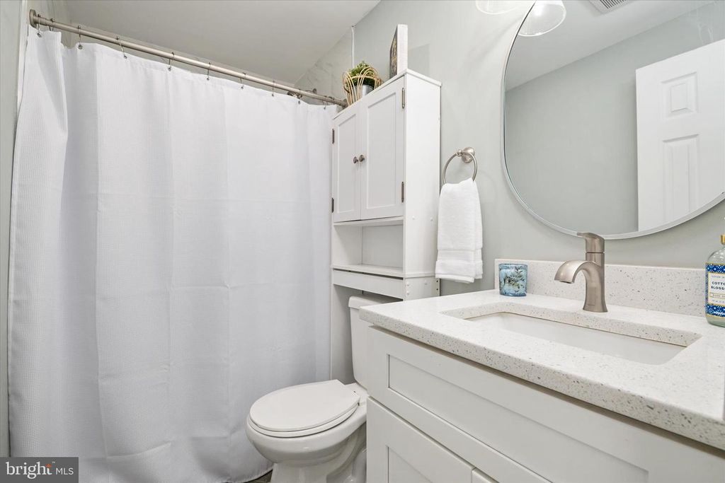 Image 15 of property listing at 3023 HUNTINGTON CIR, Waldorf, MD 20602
