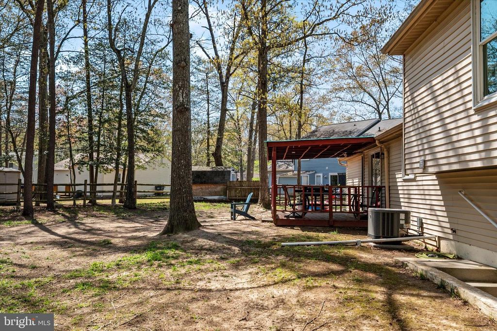 Image 30 of property listing at 3023 HUNTINGTON CIR, Waldorf, MD 20602