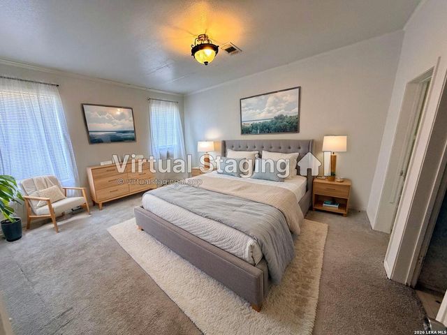 254 Kens Rd, Lakehills, TX 78063