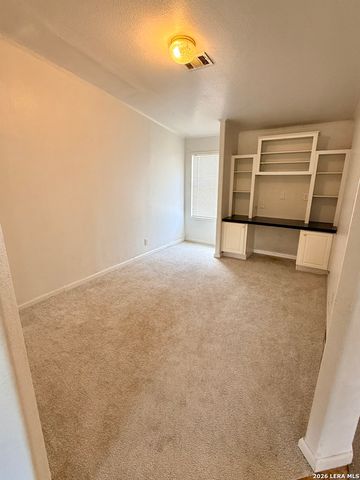 254 Kens Rd, Lakehills, TX 78063