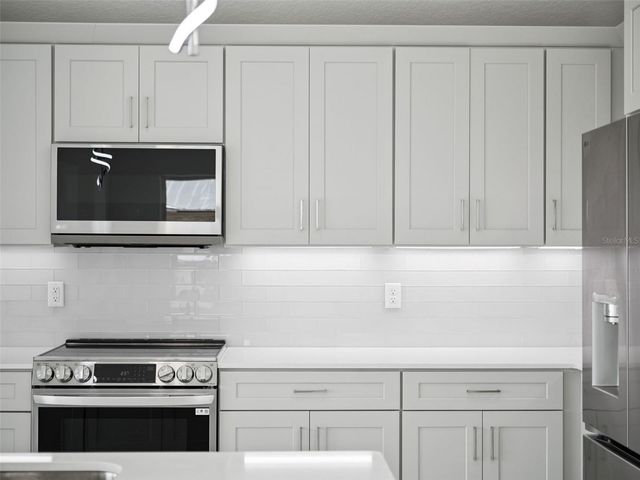 28055 LEUTY ROAD, Okahumpka, FL 34762