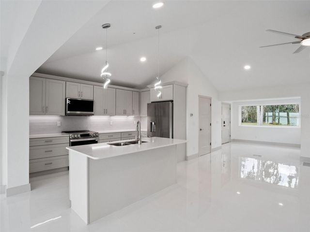 28055 LEUTY ROAD, Okahumpka, FL 34762