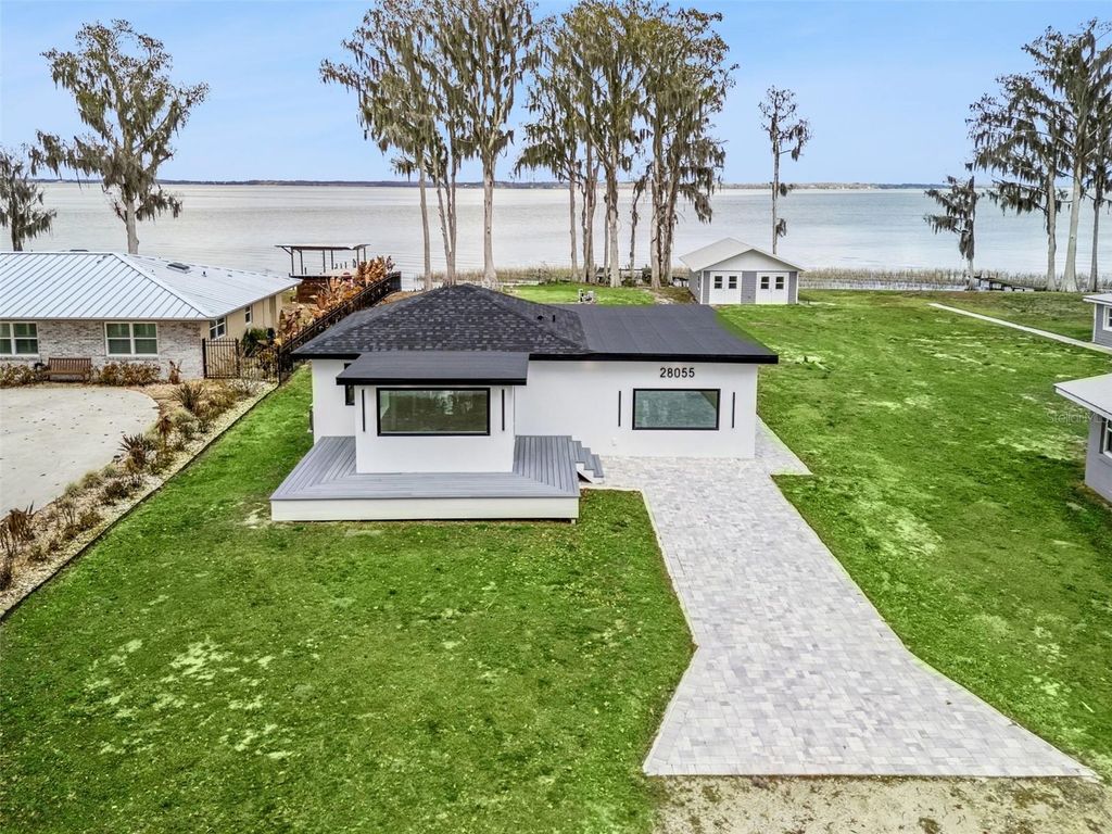 Image 28 of property listing at 28055 LEUTY ROAD, Okahumpka, FL 34762