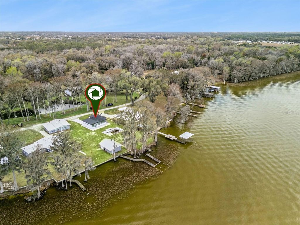 Image 34 of property listing at 28055 LEUTY ROAD, Okahumpka, FL 34762