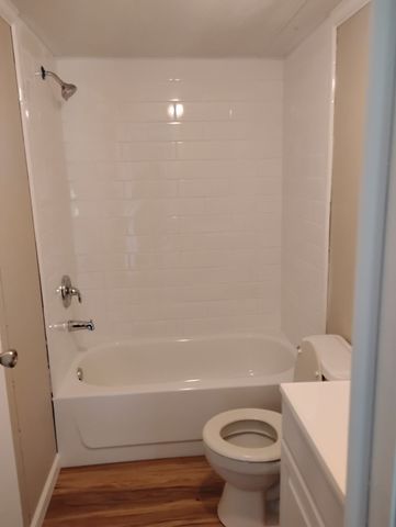 11 Sunrise Dr, Lawrenceburg, TN 38464