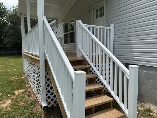 11 Sunrise Dr, Lawrenceburg, TN 38464
