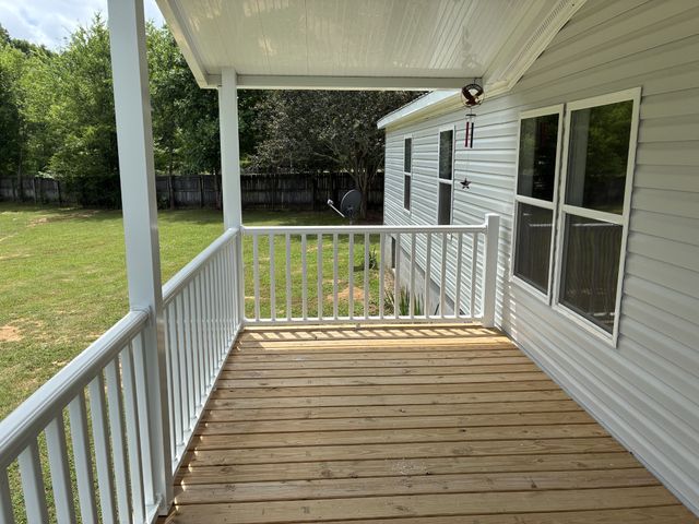 11 Sunrise Dr, Lawrenceburg, TN 38464