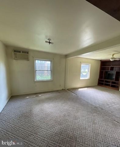 5 PERENNIAL LANE, Willingboro, NJ 08046