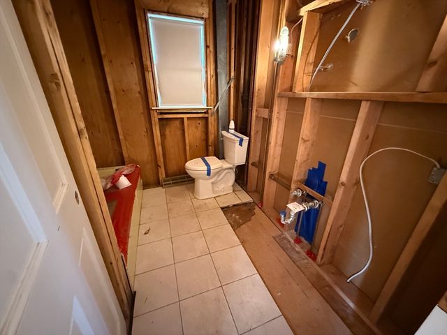 54 Rogers Rd, East Longmeadow, MA 01028