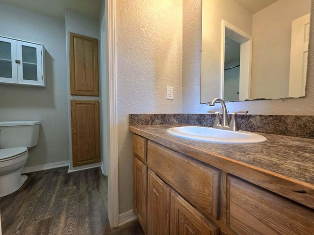 2226 N Elm Street, Miami, OK 74354