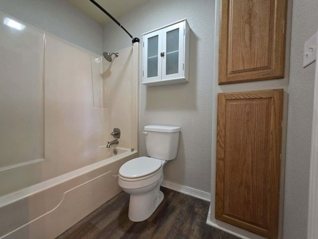 2226 N Elm Street, Miami, OK 74354