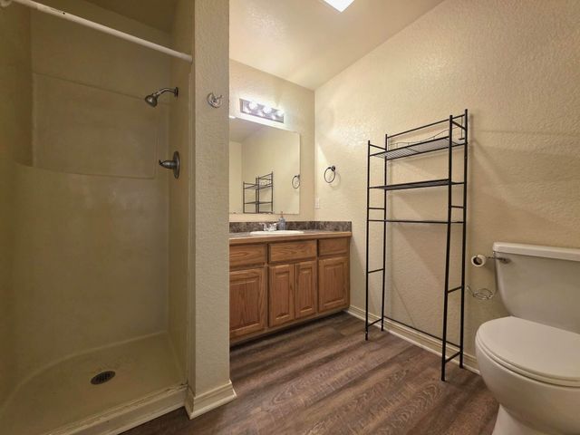 2226 N Elm Street, Miami, OK 74354