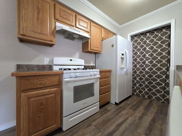 2226 N Elm Street, Miami, OK 74354