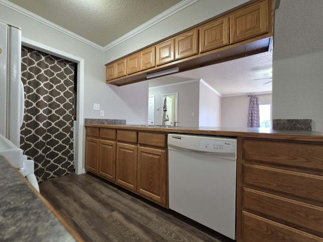 2226 N Elm Street, Miami, OK 74354