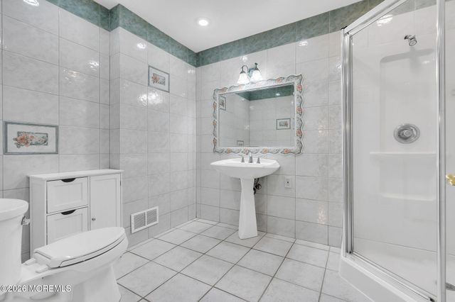 26 N Westfield Road, Howell, NJ 07731