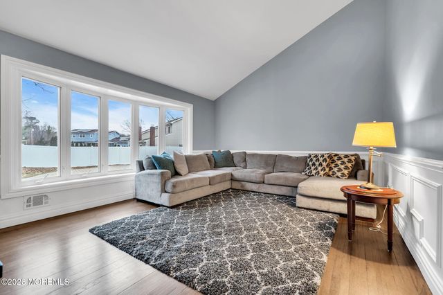 26 N Westfield Road, Howell, NJ 07731