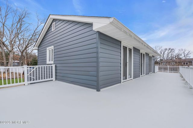 26 N Westfield Road, Howell, NJ 07731