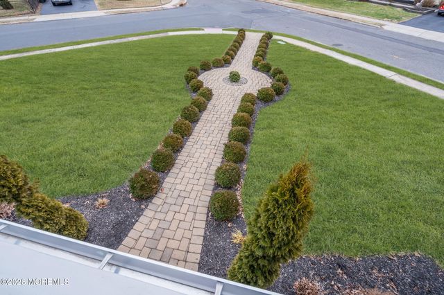 26 N Westfield Road, Howell, NJ 07731