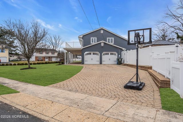 26 N Westfield Road, Howell, NJ 07731