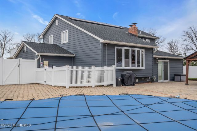 26 N Westfield Road, Howell, NJ 07731