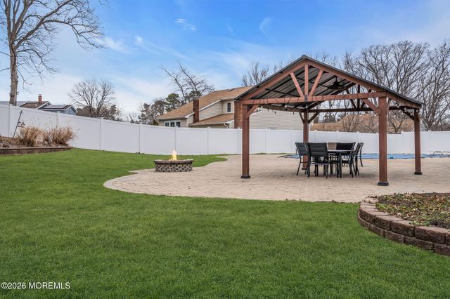 26 N Westfield Road, Howell, NJ 07731