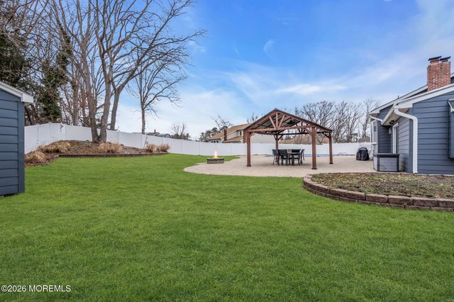 26 N Westfield Road, Howell, NJ 07731