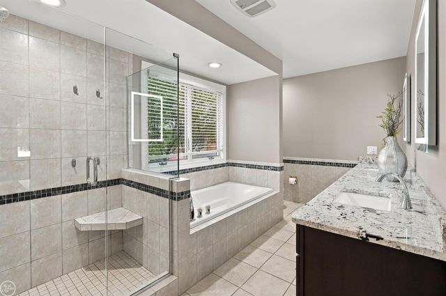 38744 Venetian Drive, Harrison Twp, MI 48045