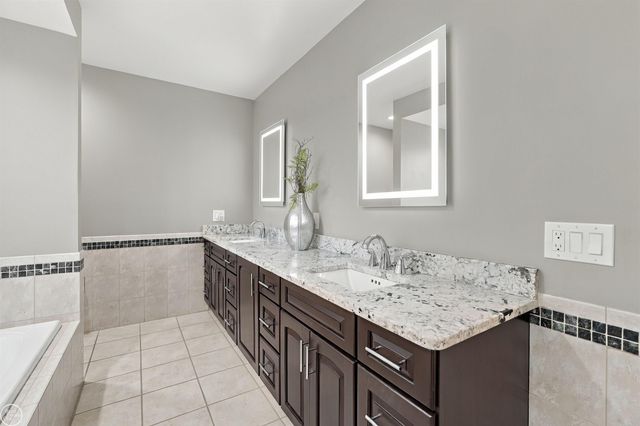 38744 Venetian Drive, Harrison Twp, MI 48045