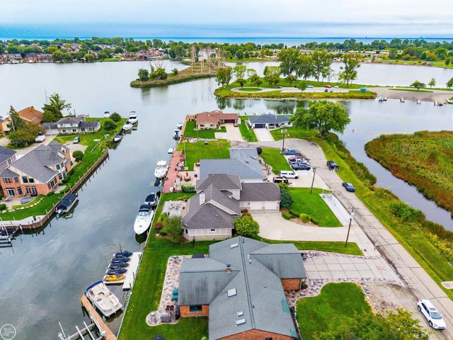 38744 Venetian Drive, Harrison Twp, MI 48045
