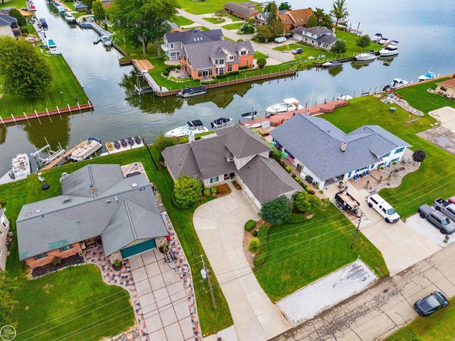 38744 Venetian Drive, Harrison Twp, MI 48045