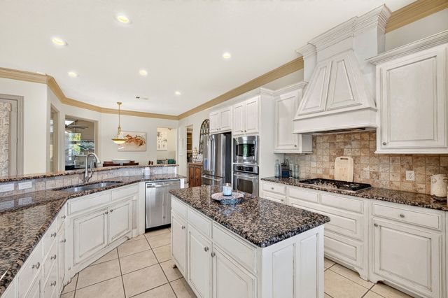 3833 Eagles Nest Trail, Burleson, TX 76028
