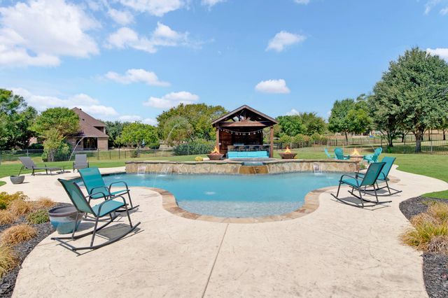 3833 Eagles Nest Trail, Burleson, TX 76028
