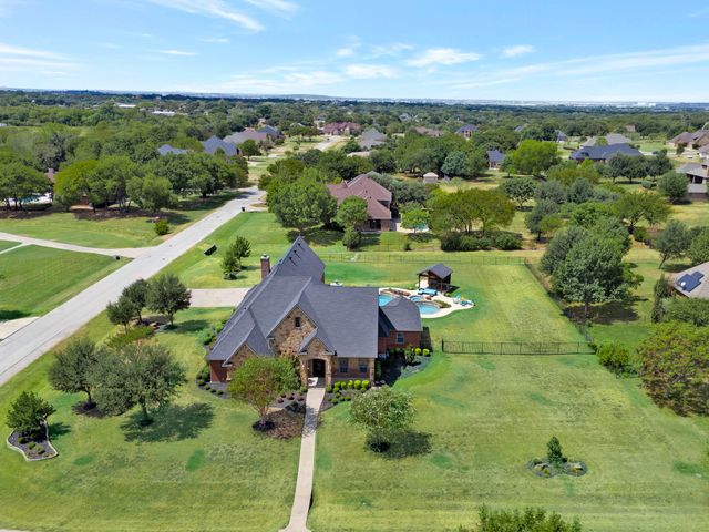 3833 Eagles Nest Trail, Burleson, TX 76028