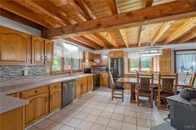 123 County Route 8, Granby, NY 13069
