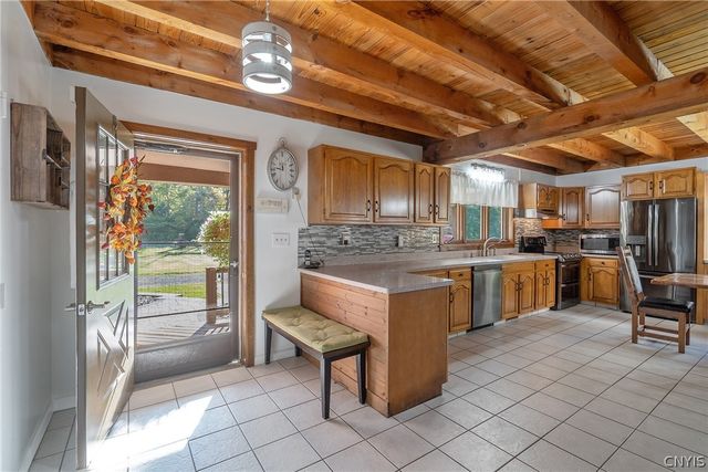 123 County Route 8, Granby, NY 13069