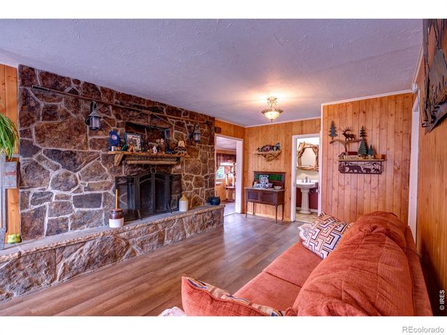 909 Riverside Drive, Estes Park, CO 80517