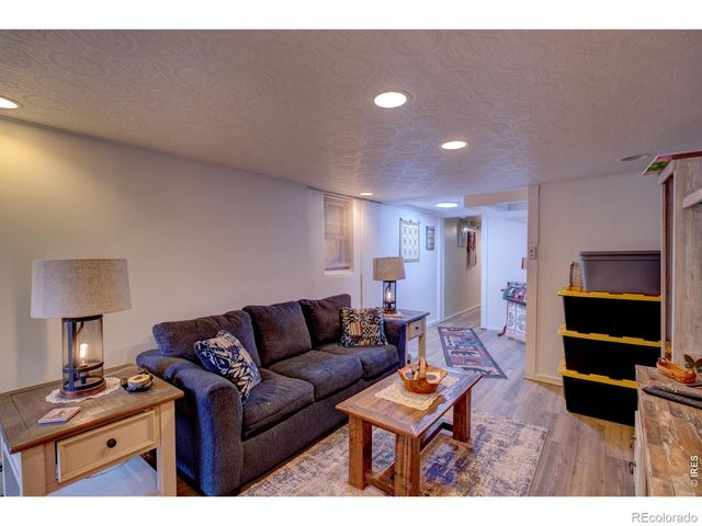 909 Riverside Drive, Estes Park, CO 80517