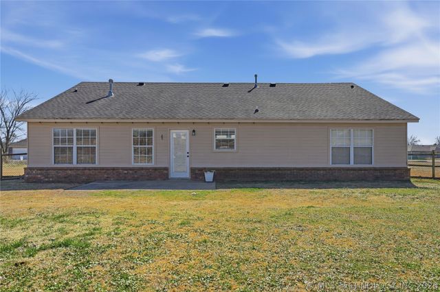 408 NW 8th Street, Wagoner, OK 74467
