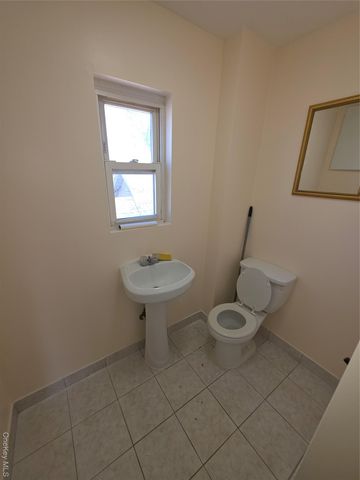 1075 Harrison Street, Uniondale, NY 11553