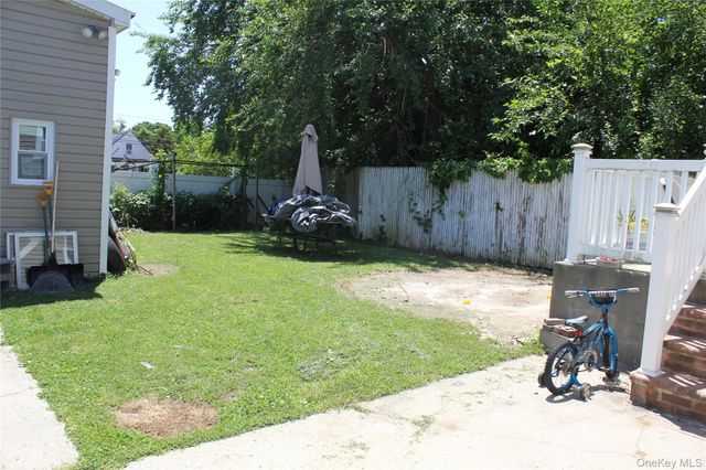 1075 Harrison Street, Uniondale, NY 11553