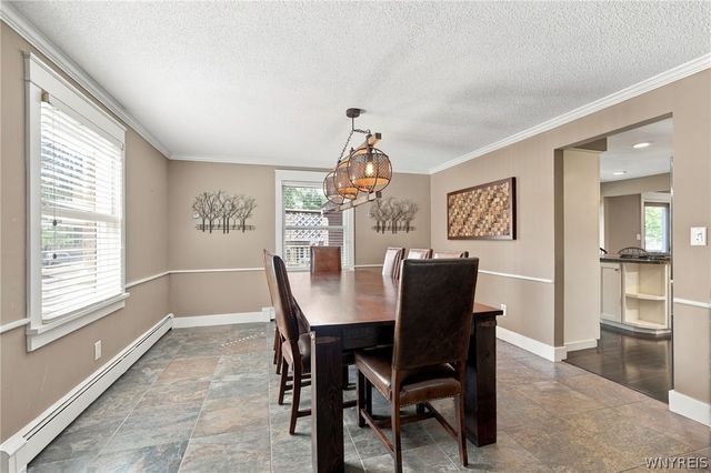 164 Country Parkway, Amherst, NY 14221