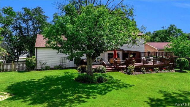 164 Country Parkway, Amherst, NY 14221