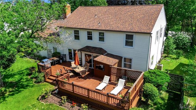 164 Country Parkway, Amherst, NY 14221