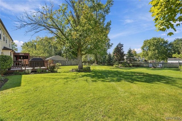 164 Country Parkway, Amherst, NY 14221
